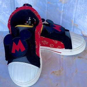 Size 8 toddler boy Mickey Mouse sneakers